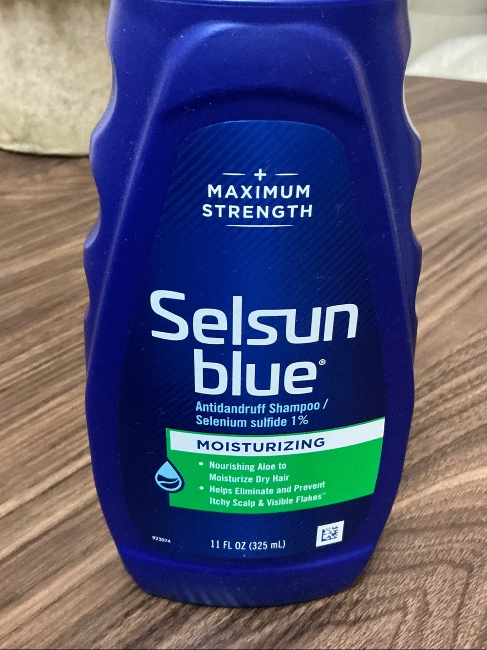 Moisturizing Antidandruff Shampoo - Blue